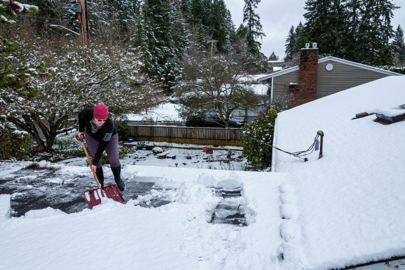 Roof Snow Raking